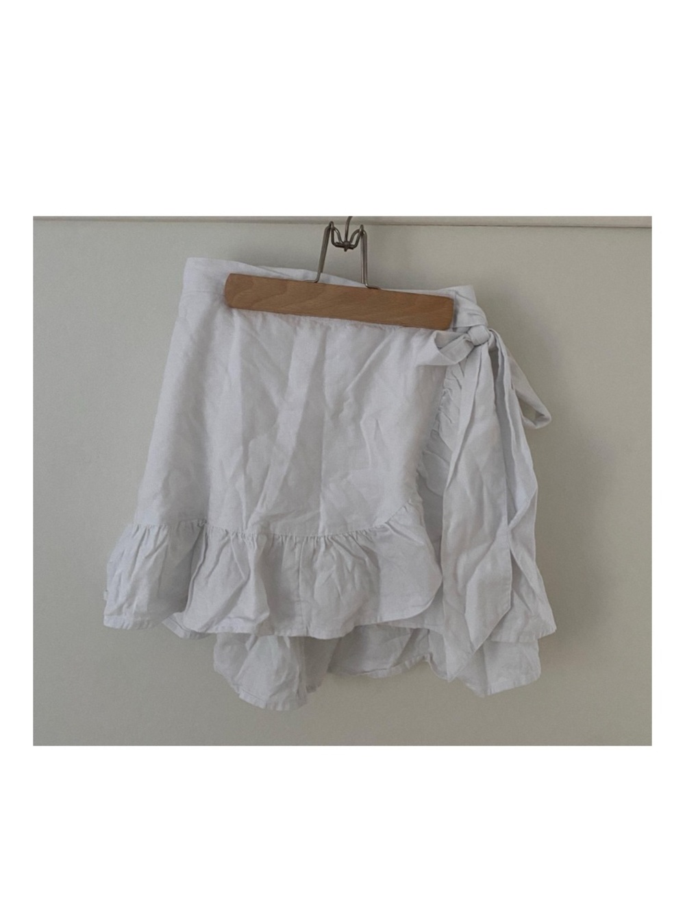 Aerie White Ruffle Wrap Mini Skirt